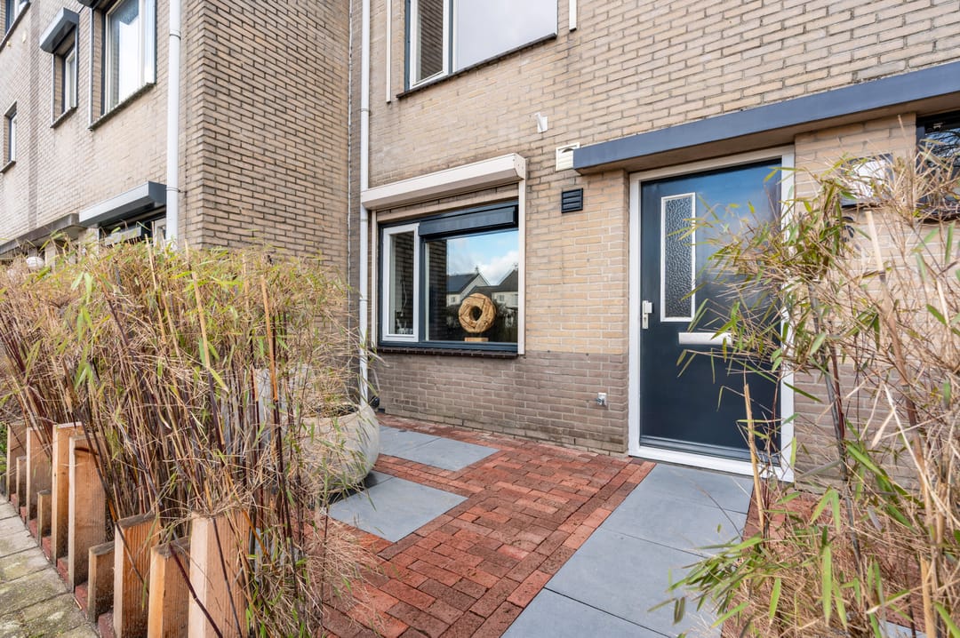 Spacious and Modernized Terraced House with Energy Label A and Luxury Bathroom in Welgelegen — 31