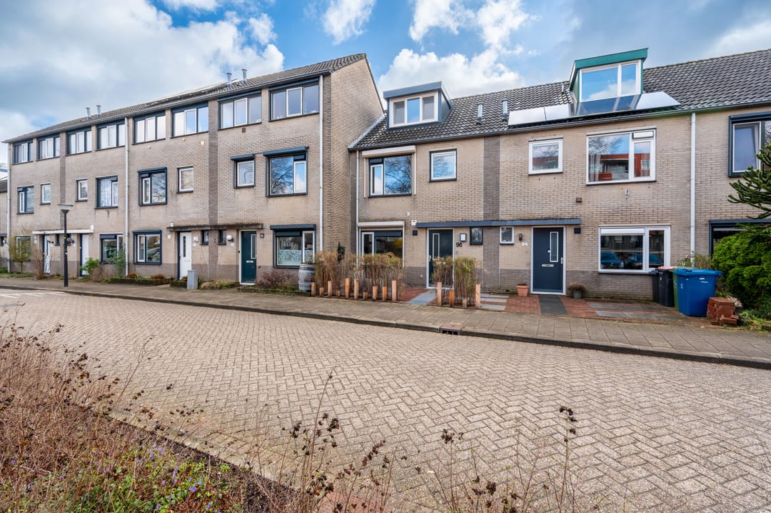 Spacious and Modernized Terraced House with Energy Label A and Luxury Bathroom in Welgelegen — 32