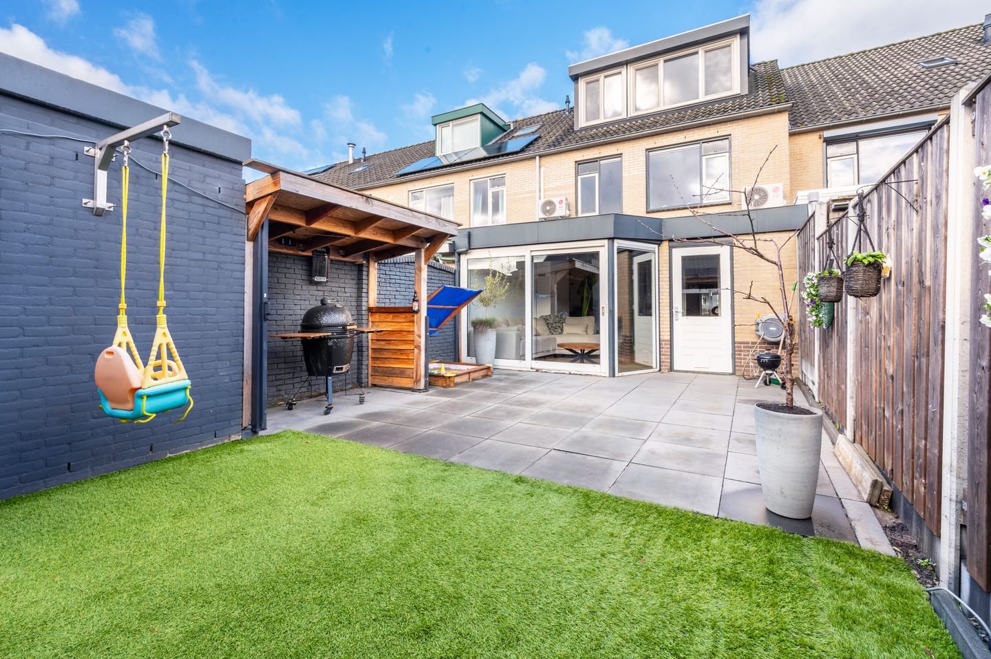 Spacious and Modernized Terraced House with Energy Label A and Luxury Bathroom in Welgelegen — 25