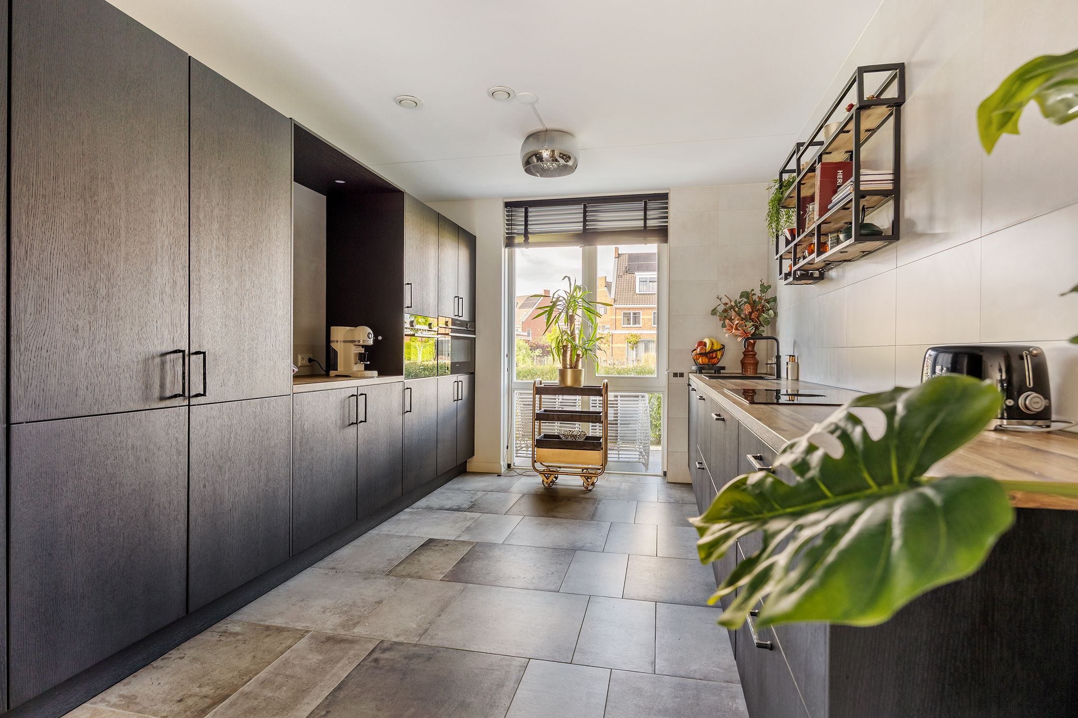 Photo 3 of Adjudant 16