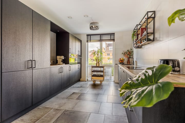 Photo 3 of Adjudant 16