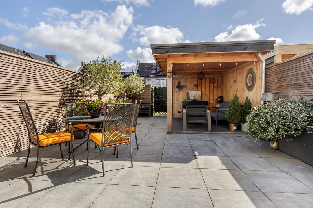 Photo 11 of Adjudant 16