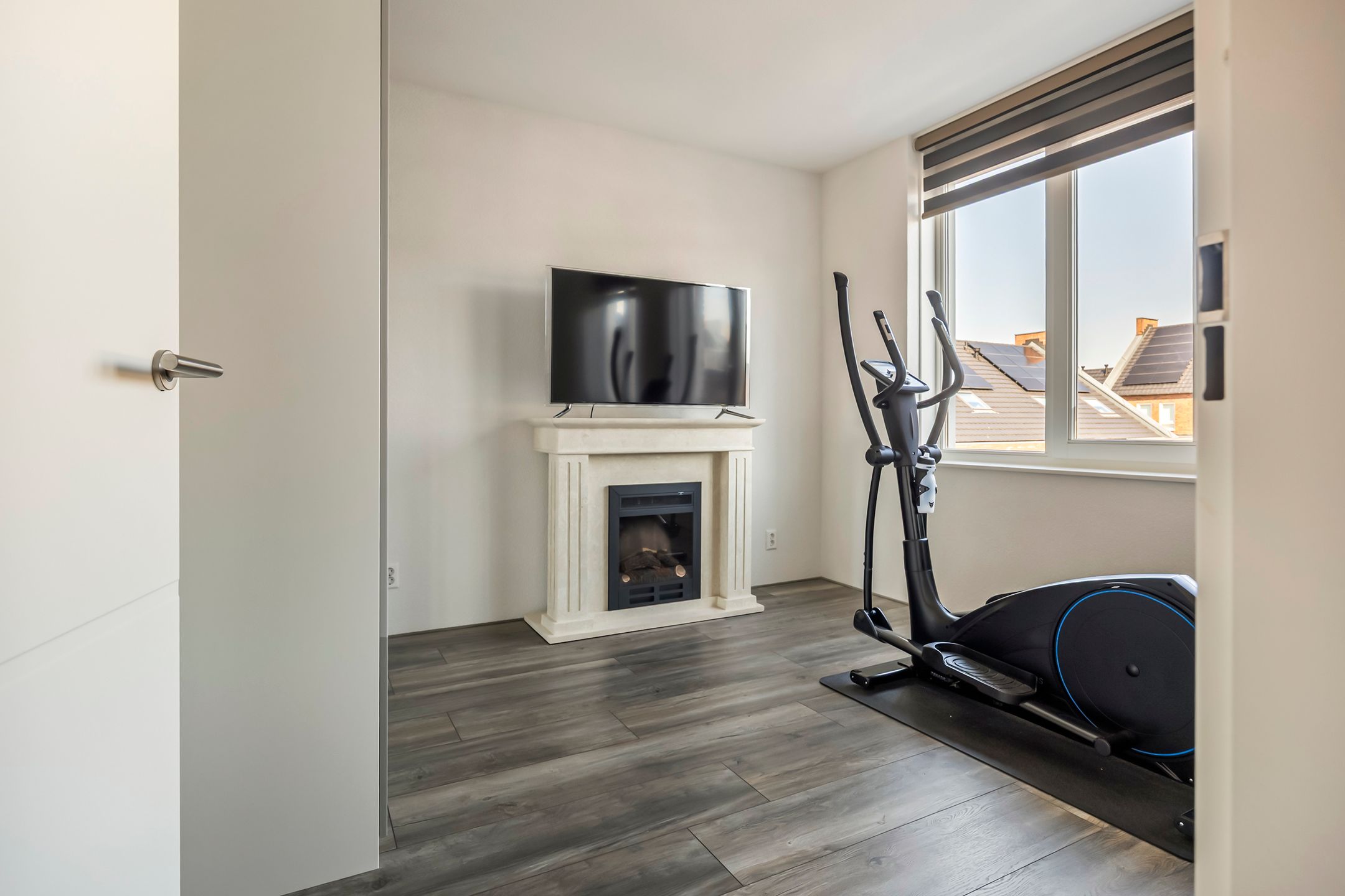 Photo 21 of Adjudant 16