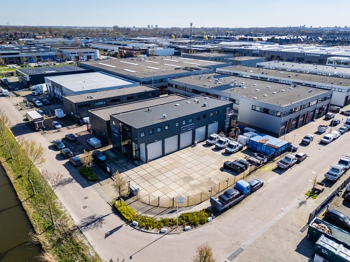 Van der Waalsstraat 42, Bleiswijk