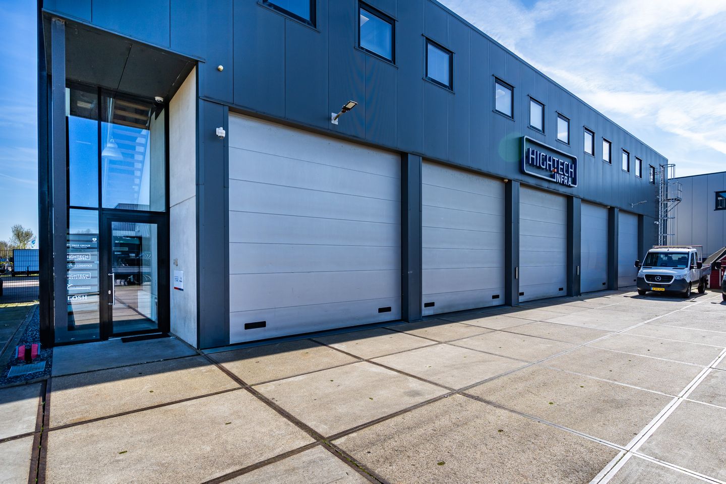 Bekijk foto 5 van Van der Waalsstraat 42