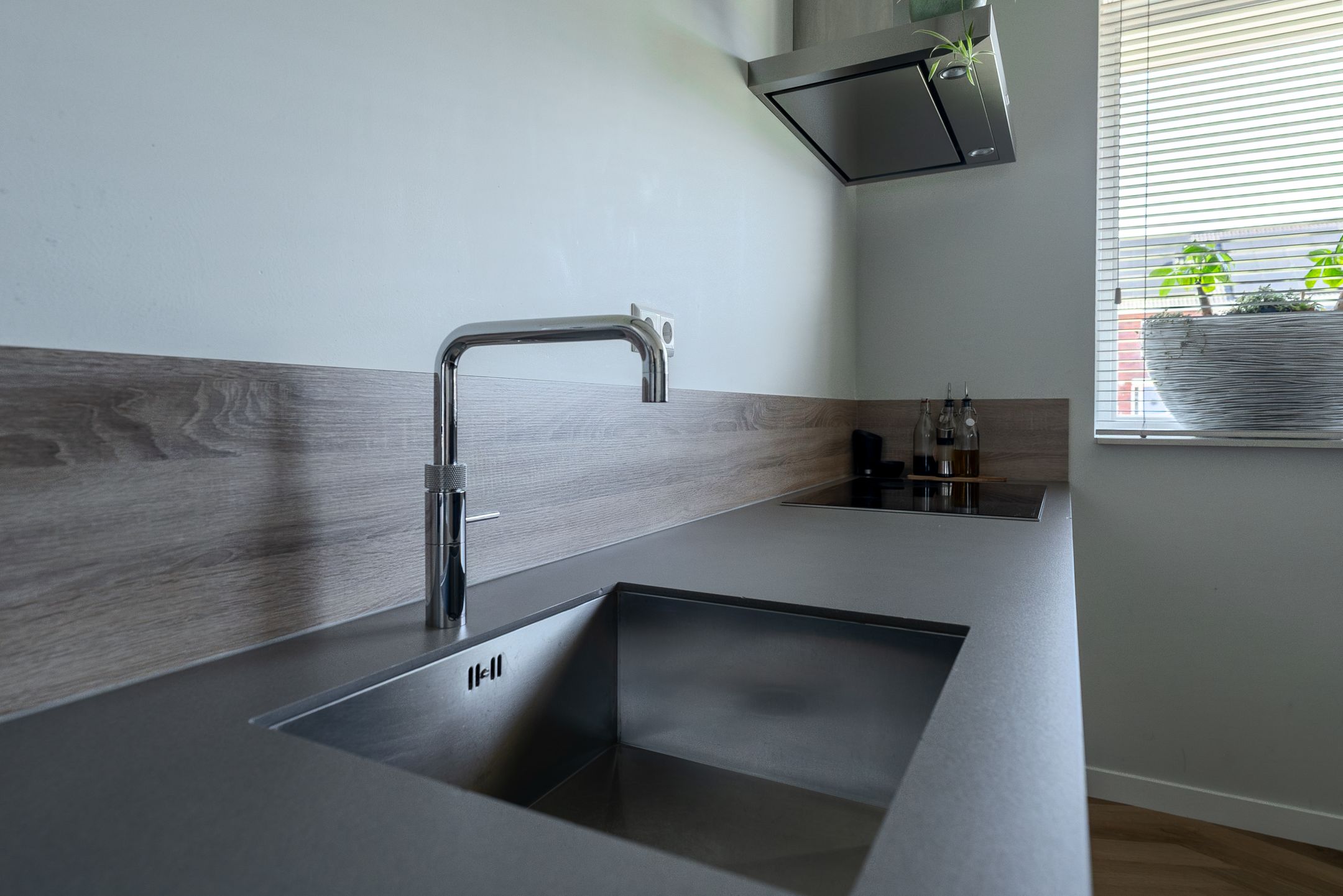 Photo 12 of Huttenmeesterstraat 15