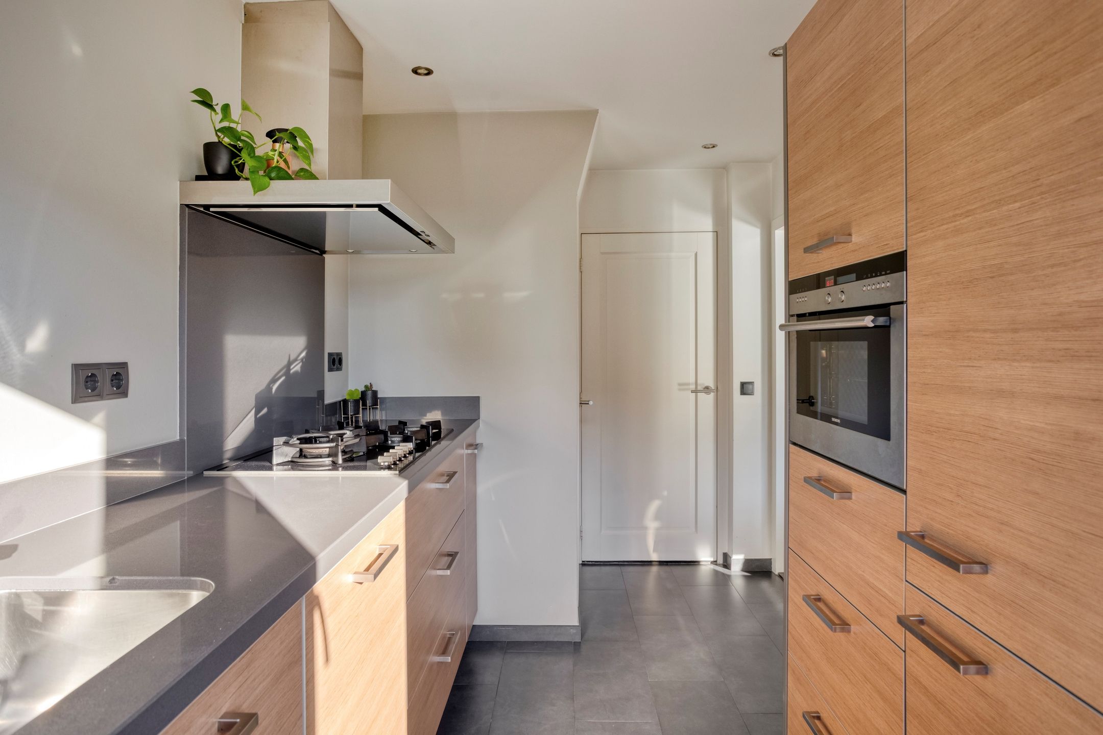 Photo 6 of Teutenstraat 16