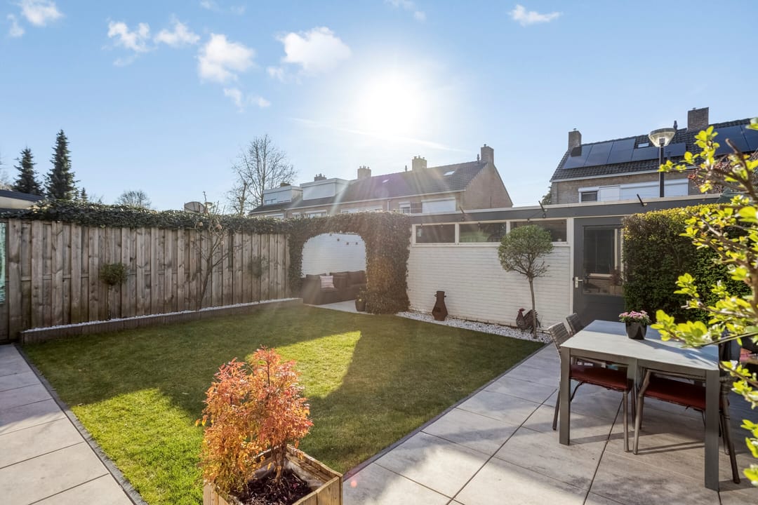 Photo 26 of Teutenstraat 16