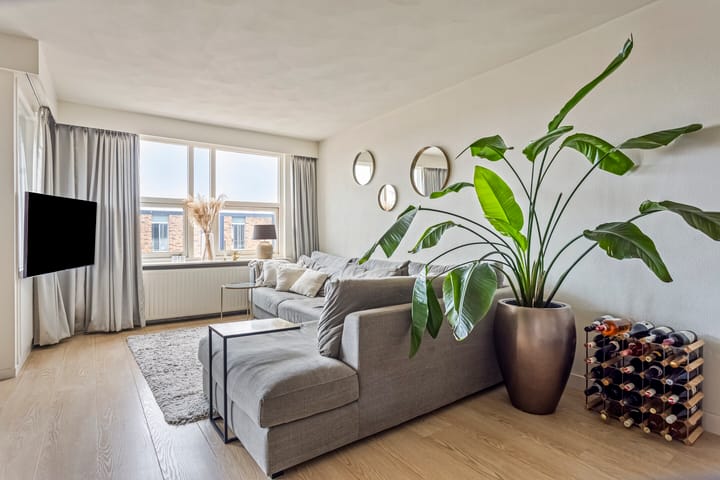 Photo 2 of Voltstraat 44-07