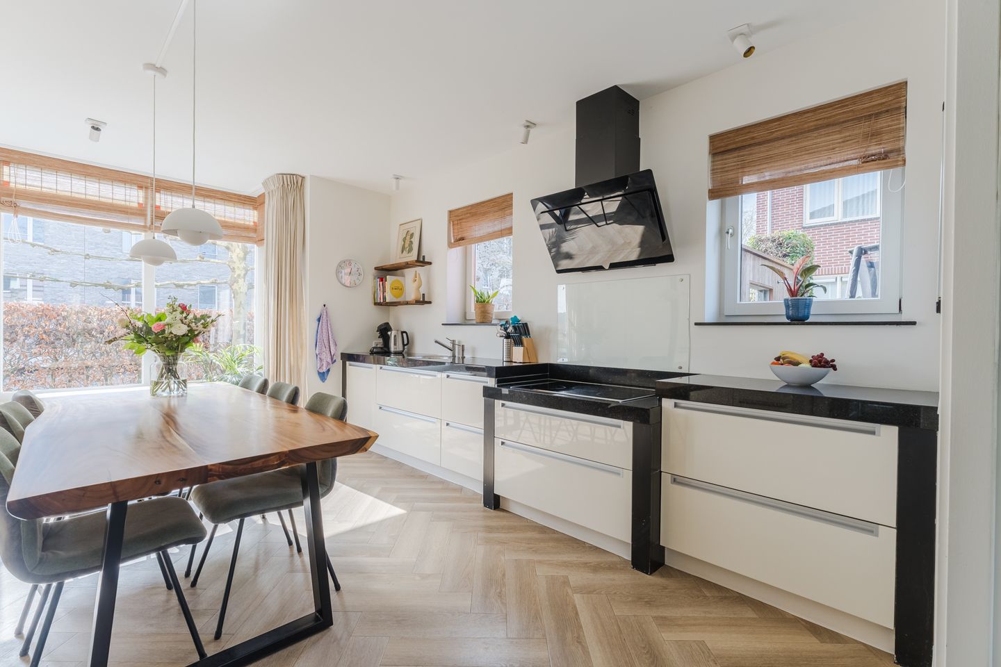 Photo 34 of Herbert Kawanstraat 3