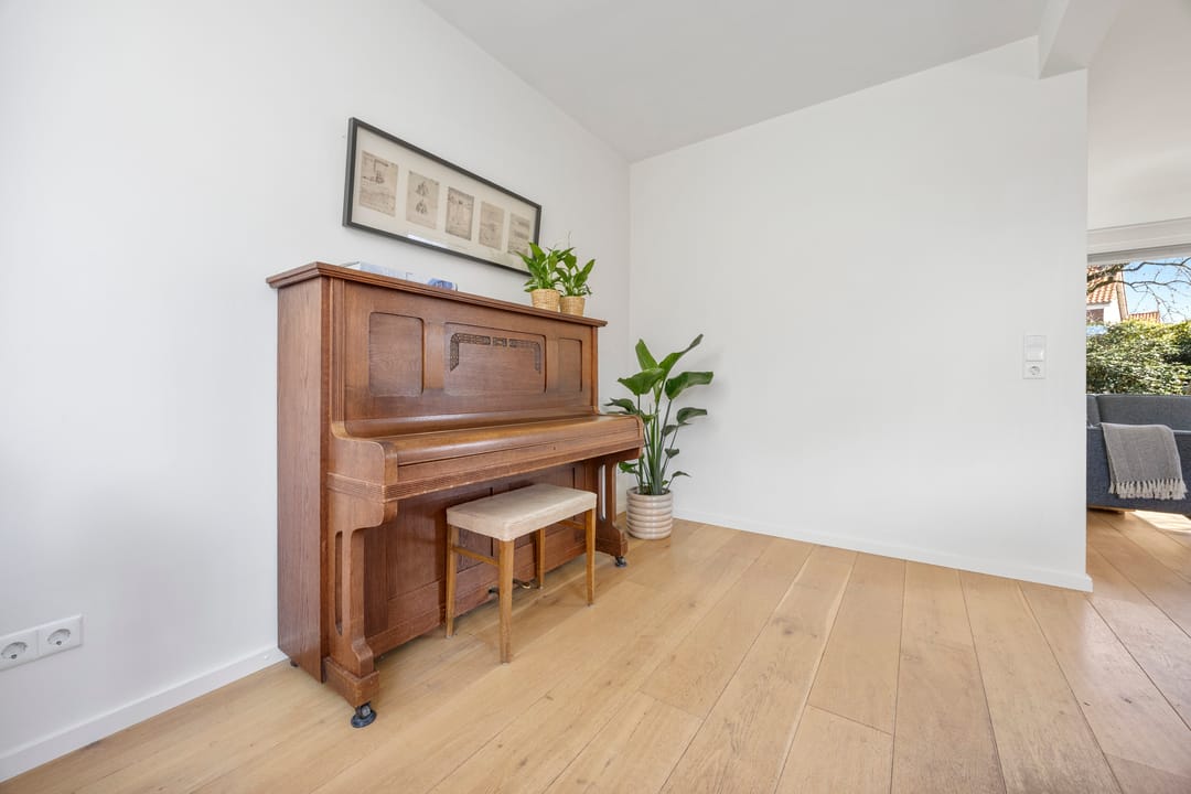 Photo 13 of Paulus Potterstraat 68