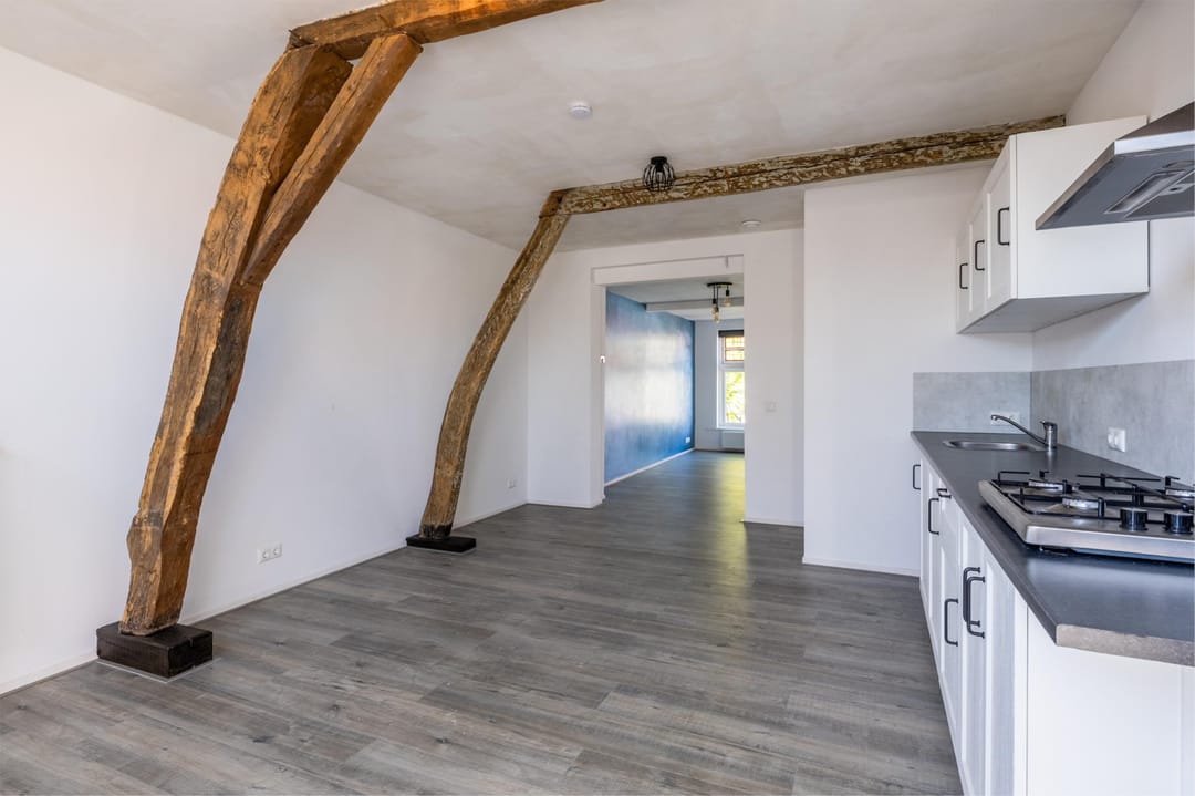 Photo 8 of Weeshuisstraat 29-A