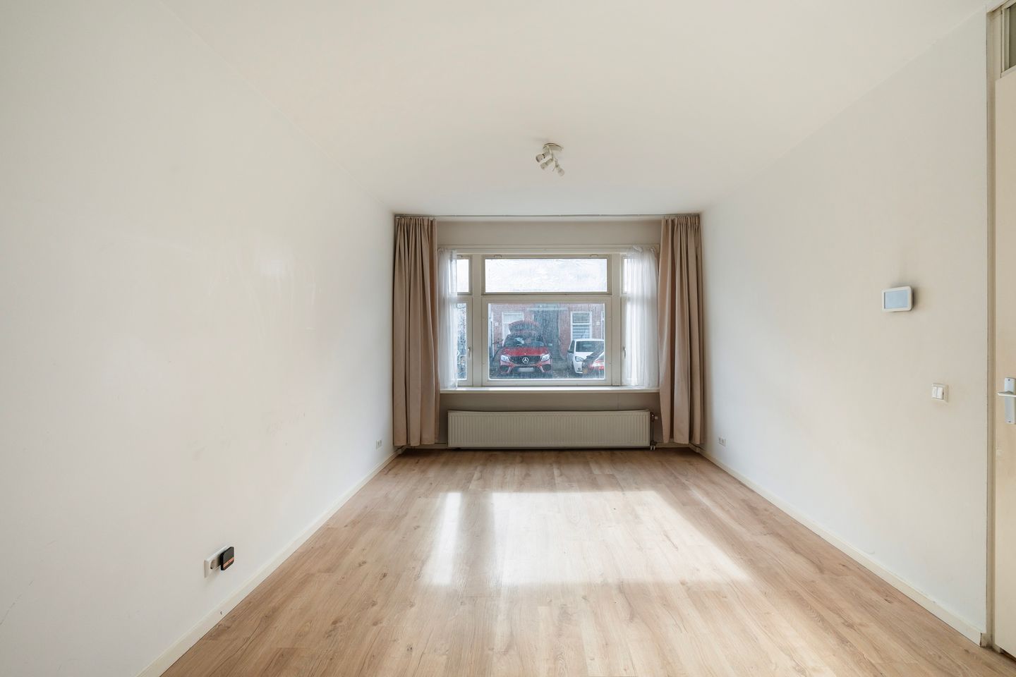 Photo 4 of Isingstraat 89