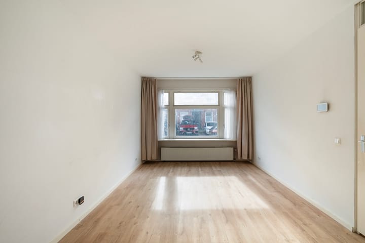 Photo 4 of Isingstraat 89