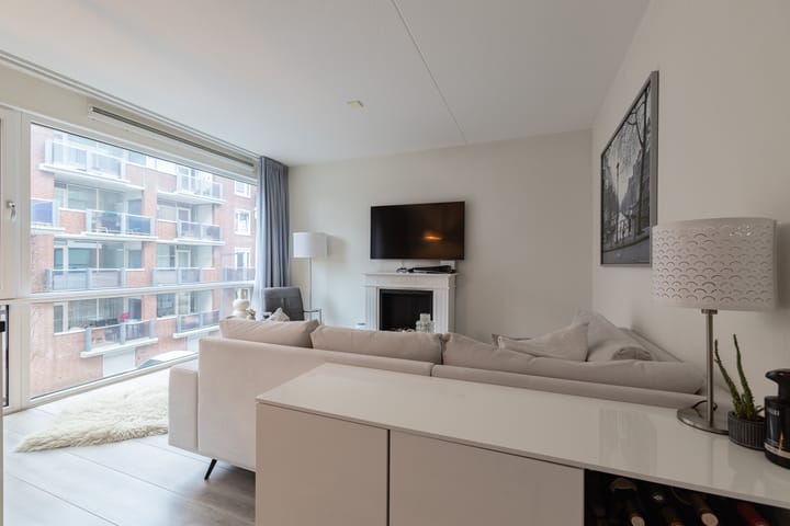 Foto 2 van Makelaarstraat 4-E