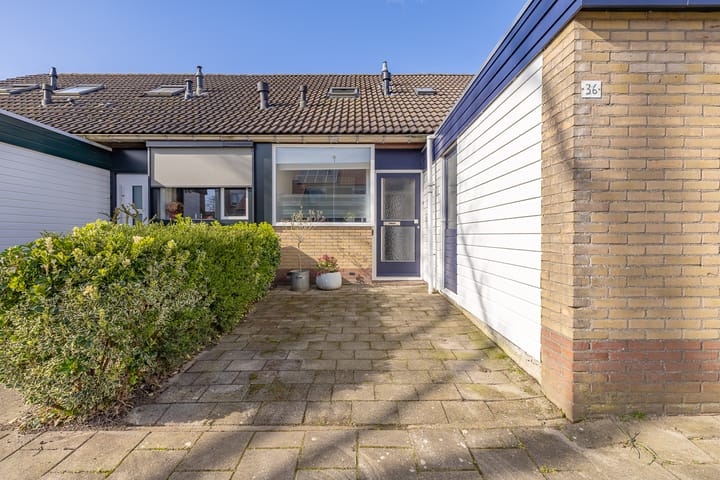 Foto 2 van Girsesland 36