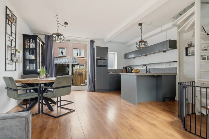 Photo 4 of Eendrachtstraat 30