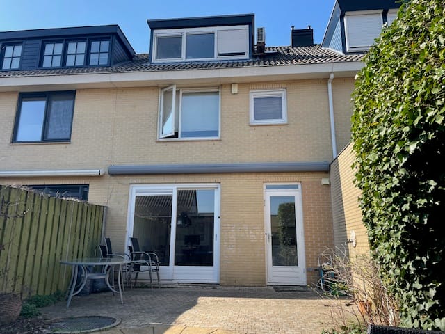 Photo 3 of Helmstok 4