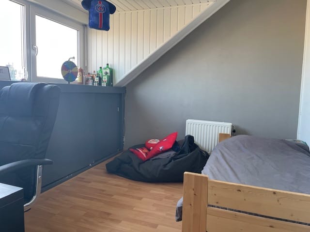 Photo 12 of Helmstok 4