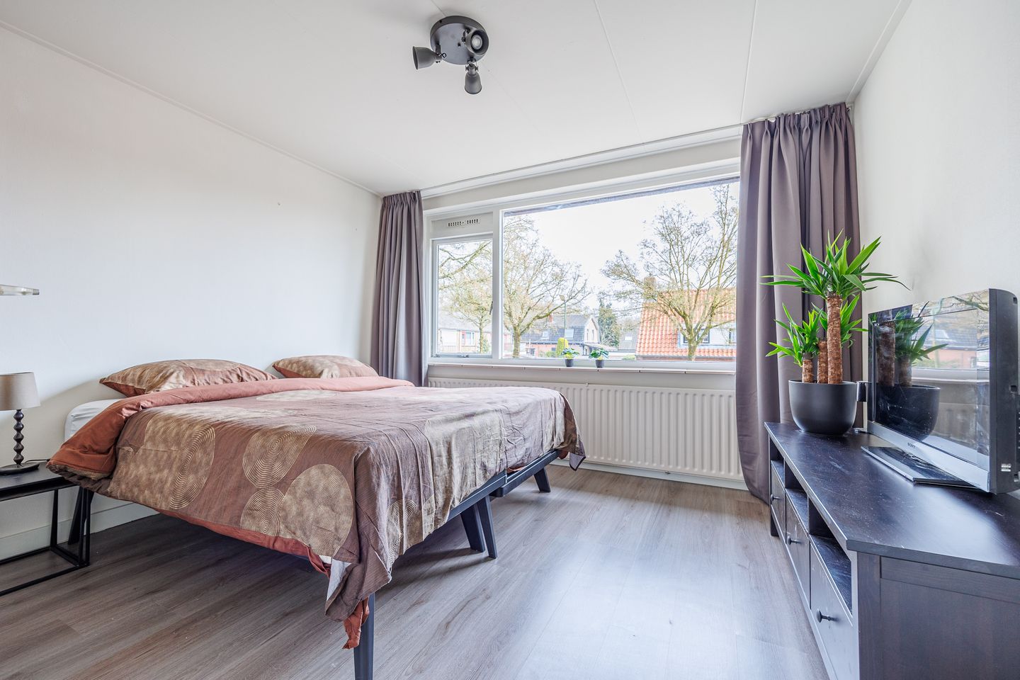 Foto 19 van Vredeoordlaan 4