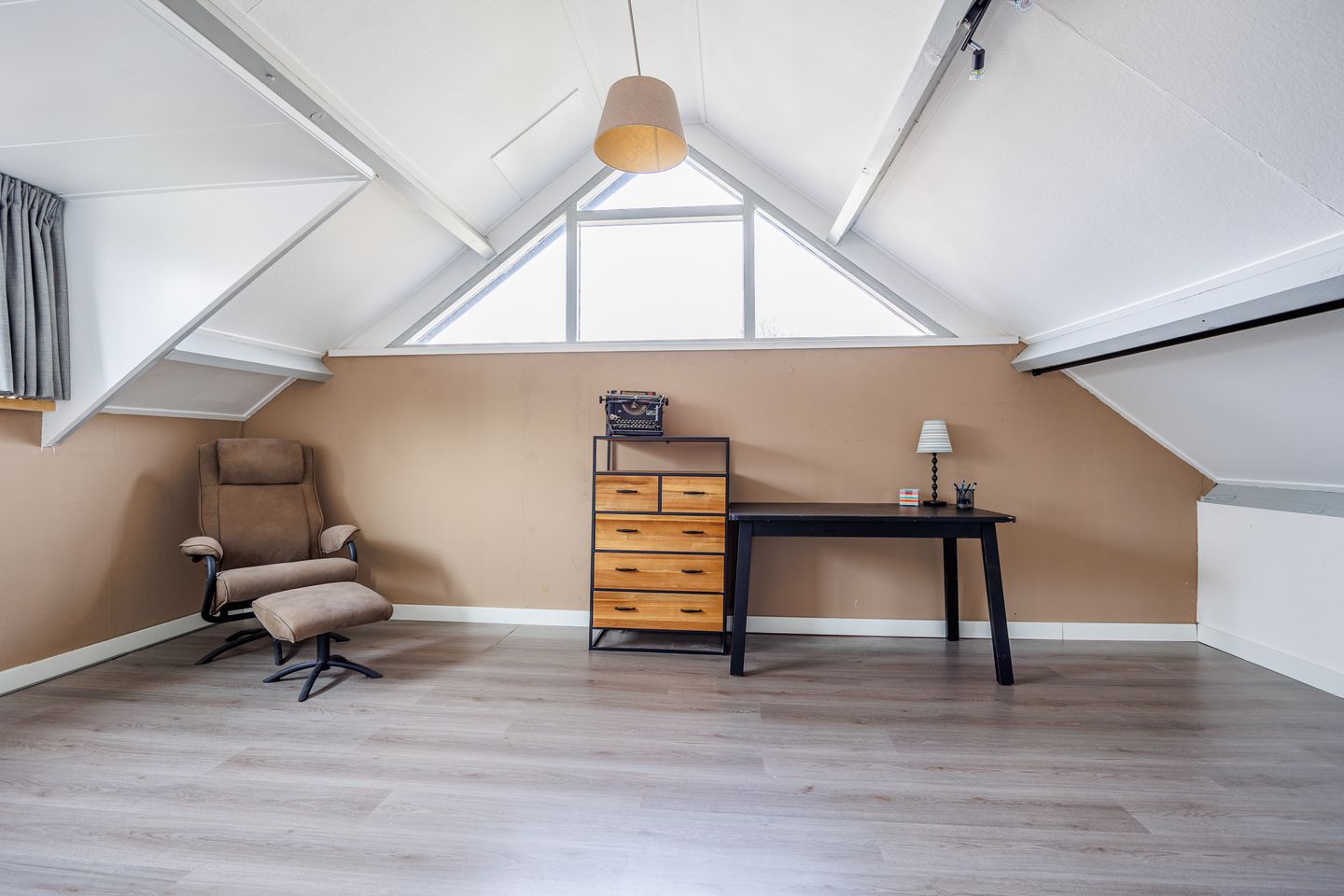 Foto 25 van Vredeoordlaan 4