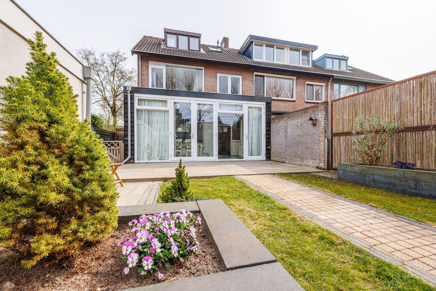 Foto 29 van Vredeoordlaan 4