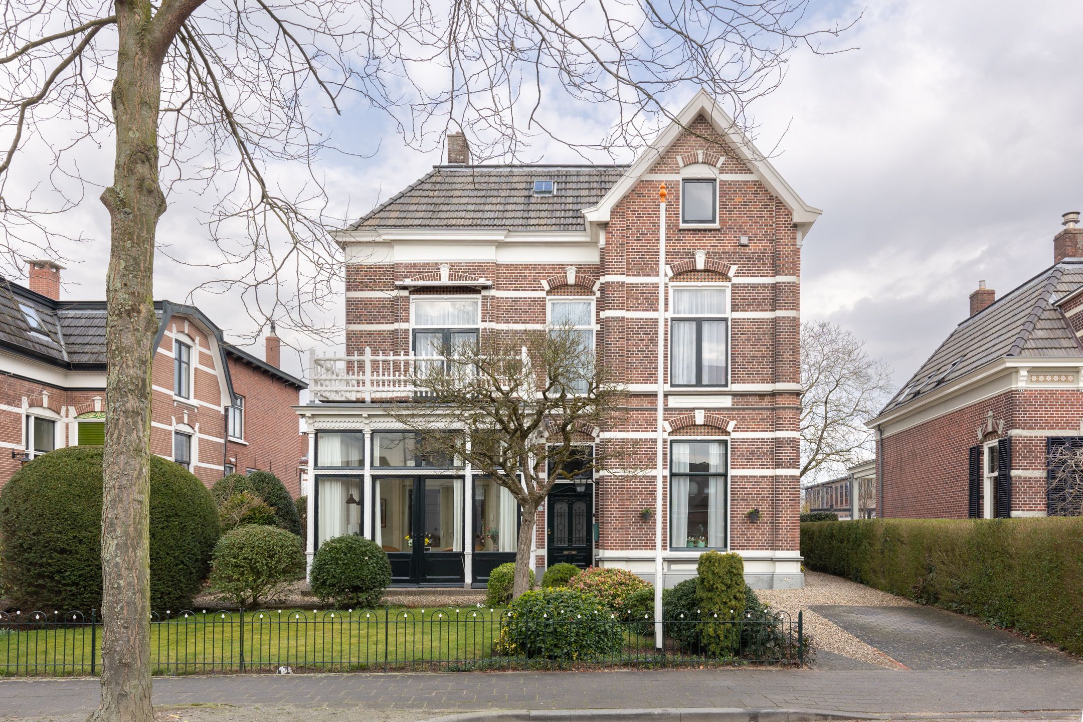 Photo 6 of Wilhelminastraat 32