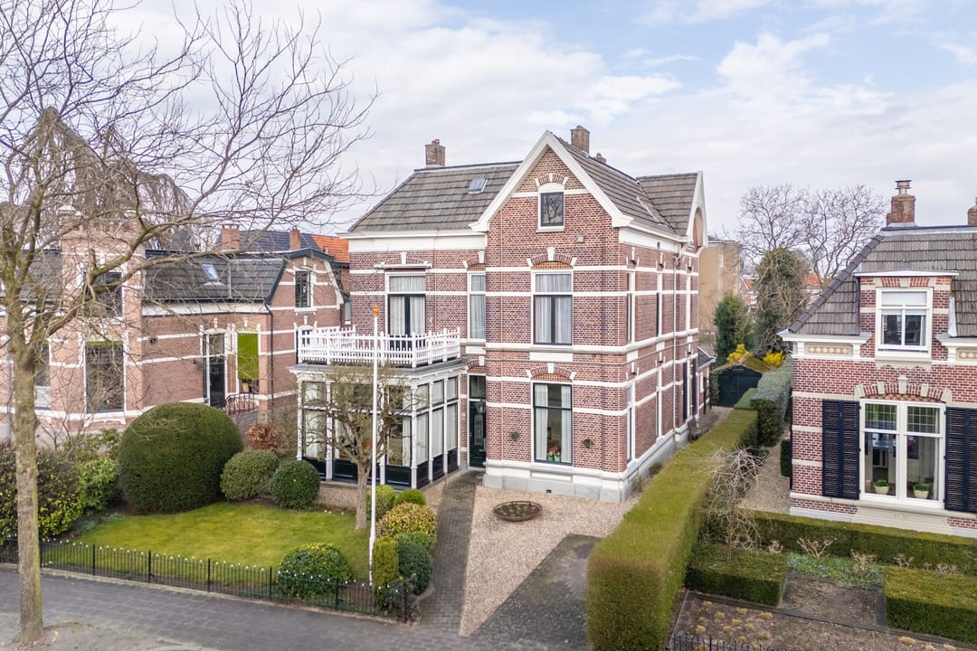 Photo 2 of Wilhelminastraat 32