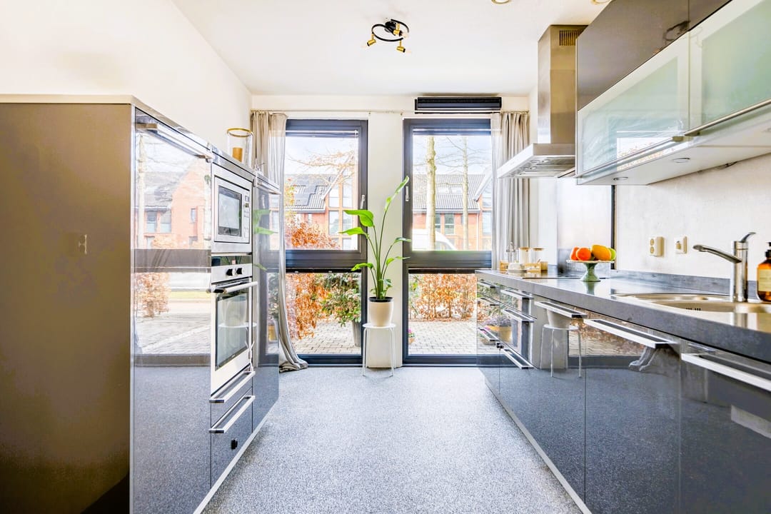 Photo 8 of Laan van Avant-Garde 512