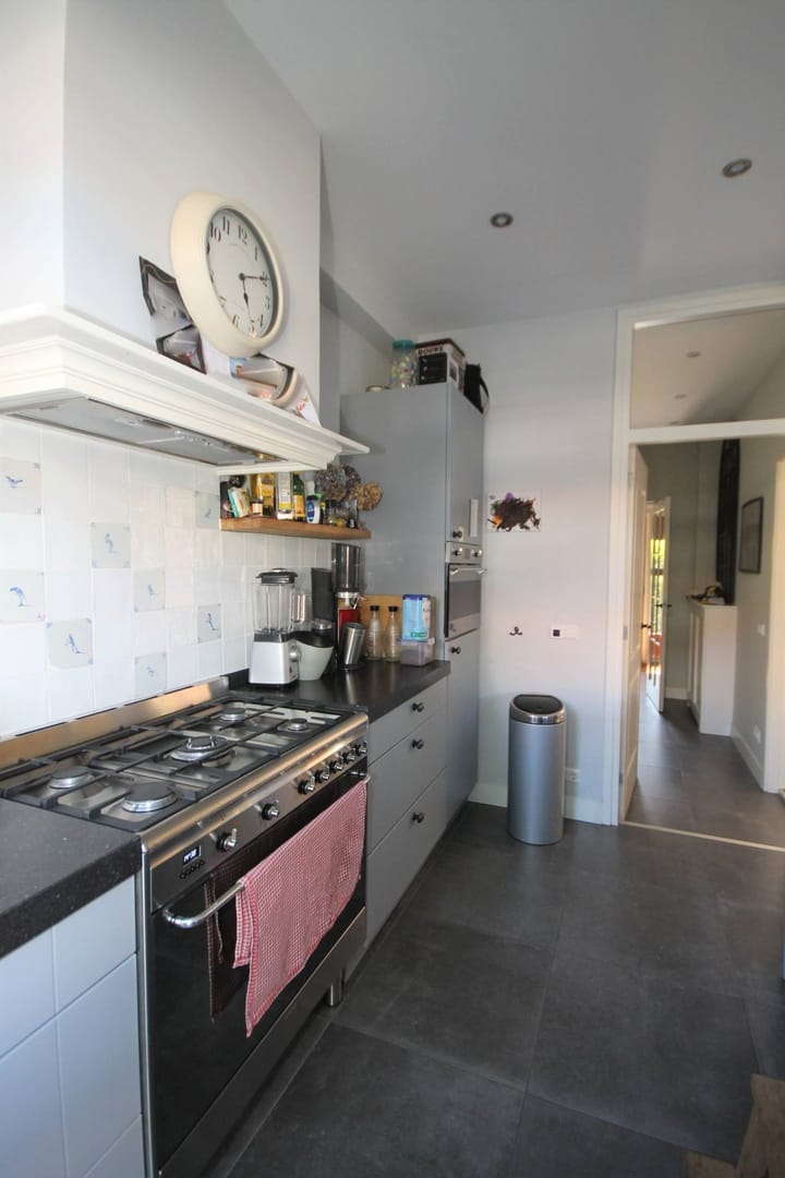 Photo 5 of Van Wouwstraat 17