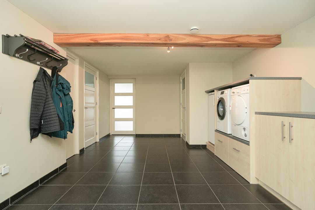 Photo 32 of Molenstraat 4-C