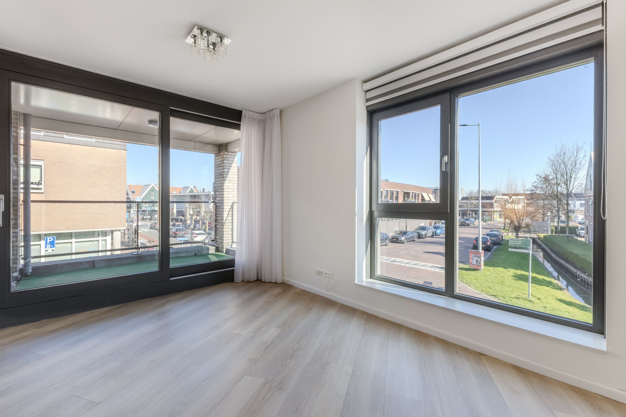 Foto 12 van Zuideinde 12-E