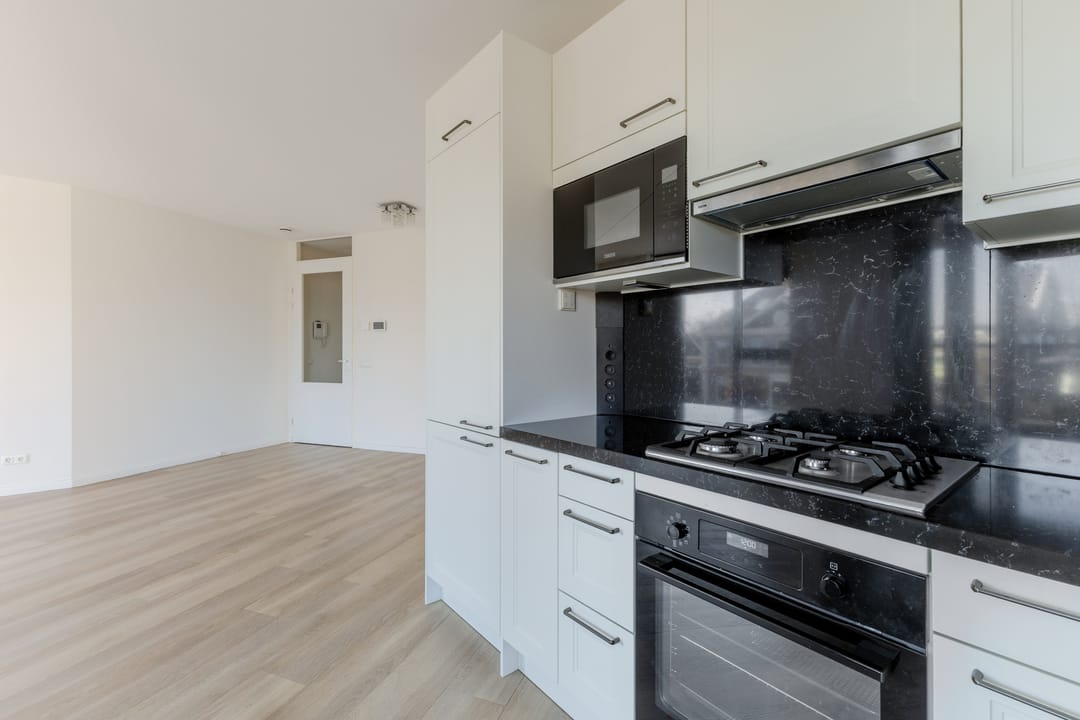 Foto 16 van Zuideinde 12-E