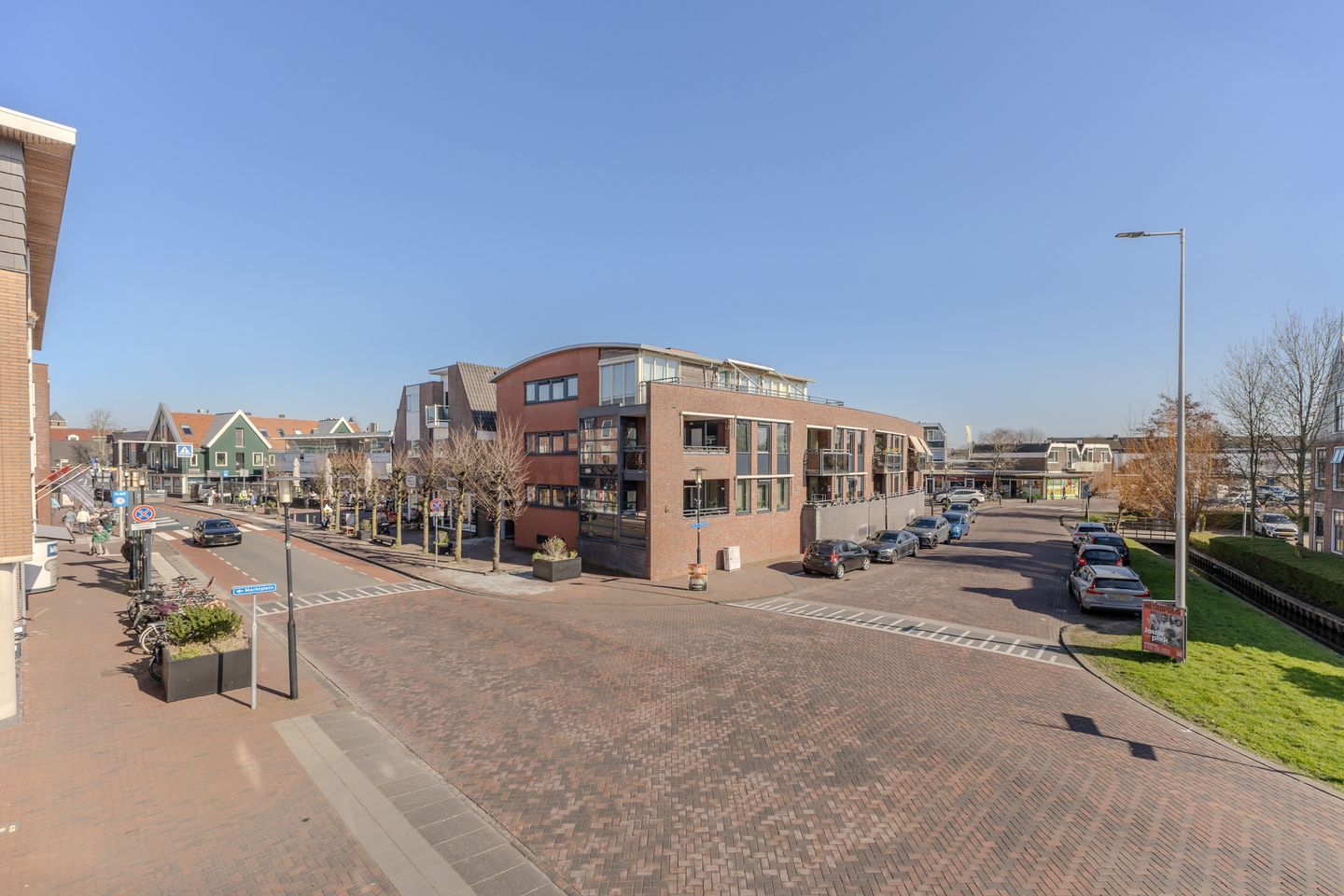 Foto 19 van Zuideinde 12-E