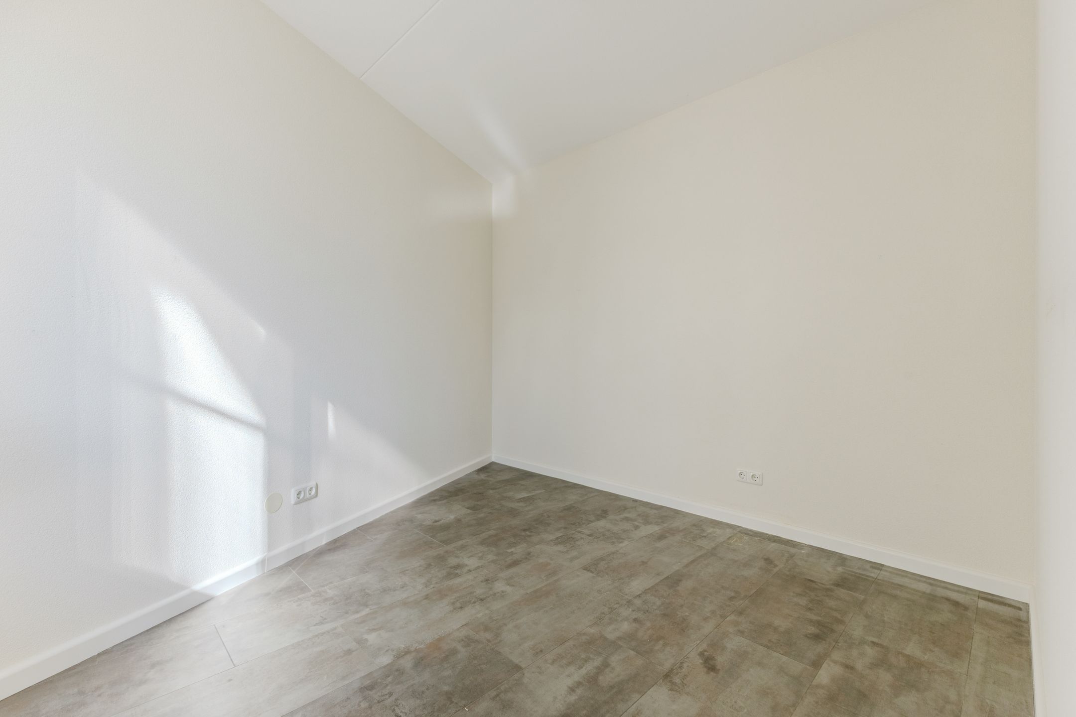 Foto 24 van Zuideinde 12-E