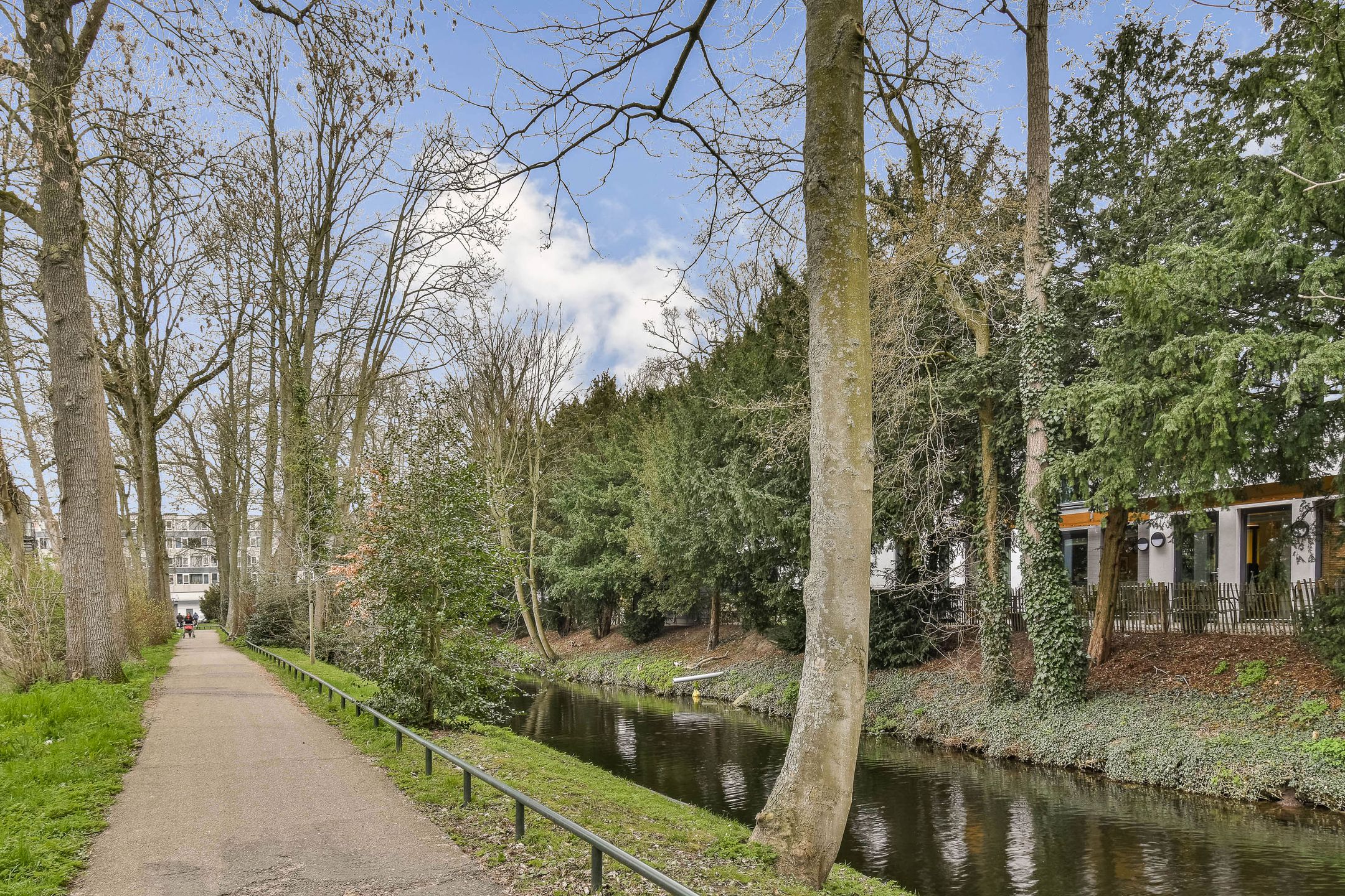 Foto 18 van Van Karnebeekstraat 129