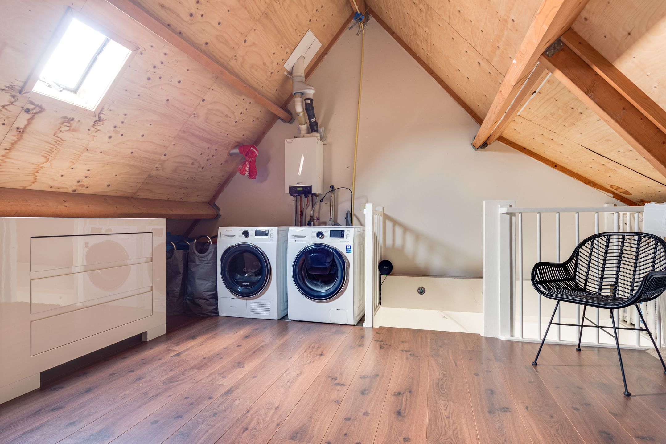 Foto 30 van Kruiszwin 5710