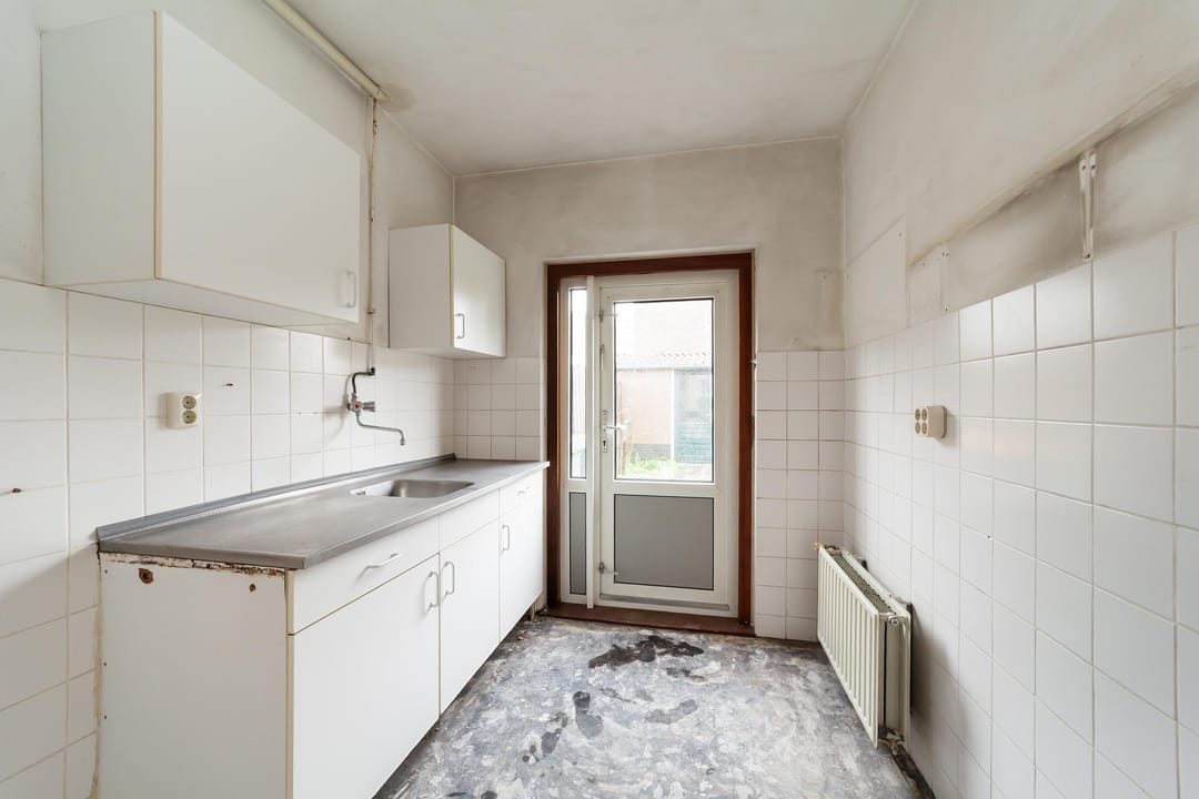 Spacious Corner House with Private Parking and Garage in Maarssen-Dorp — 17