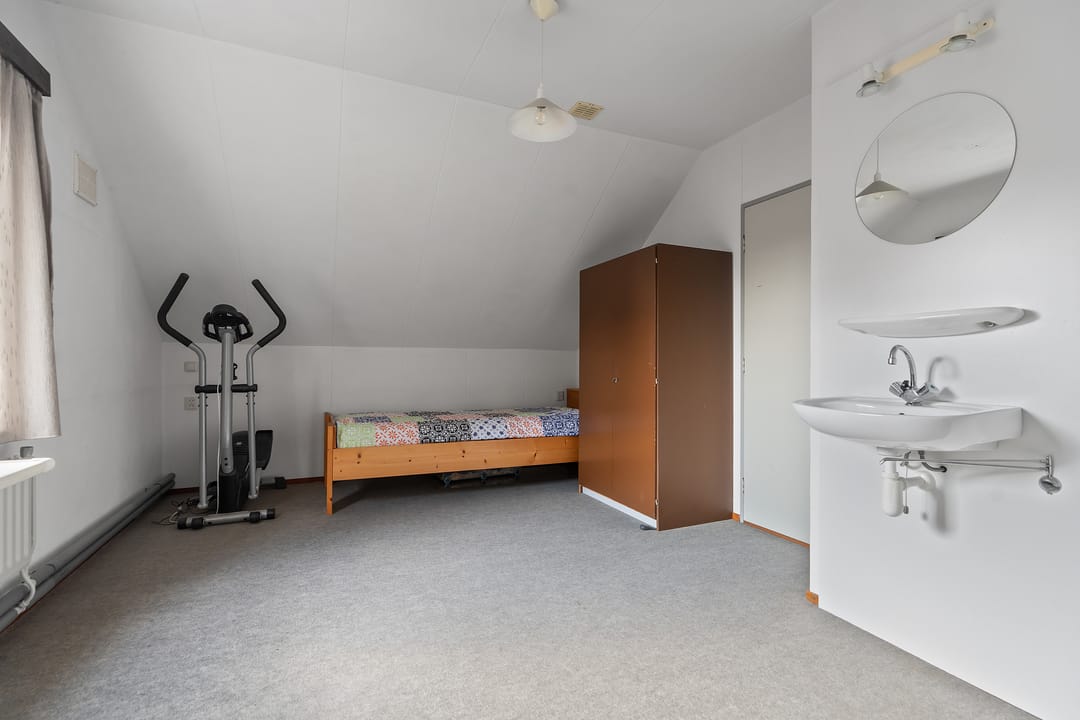 Spacious semi-detached house with basement in Ottersum — 16