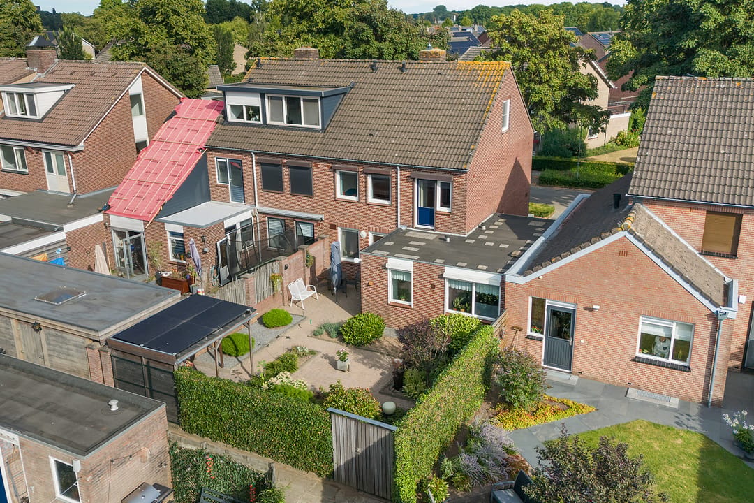 Spacious semi-detached house with basement in Ottersum — 26