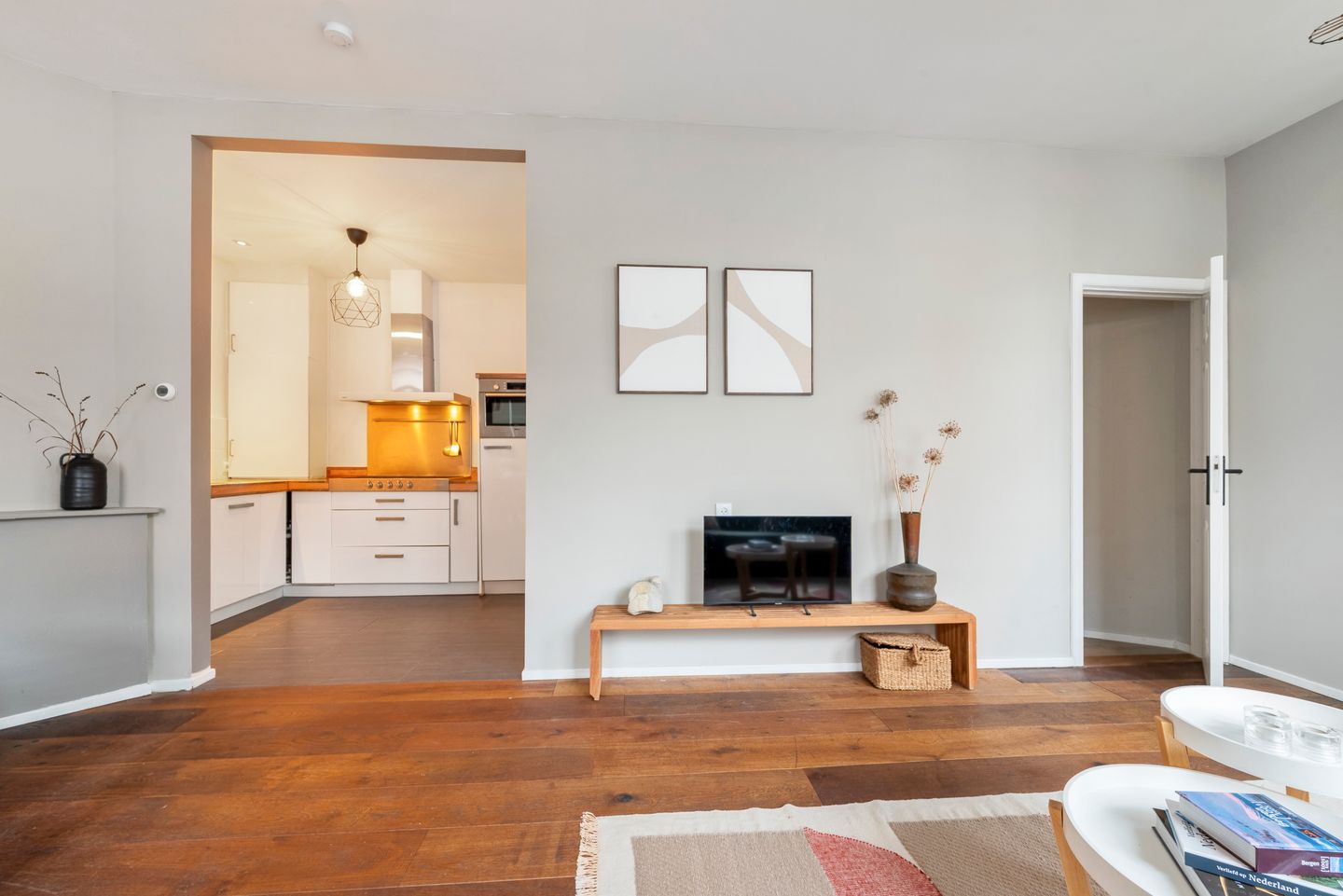 Photo 14 of Barendsestraat 2