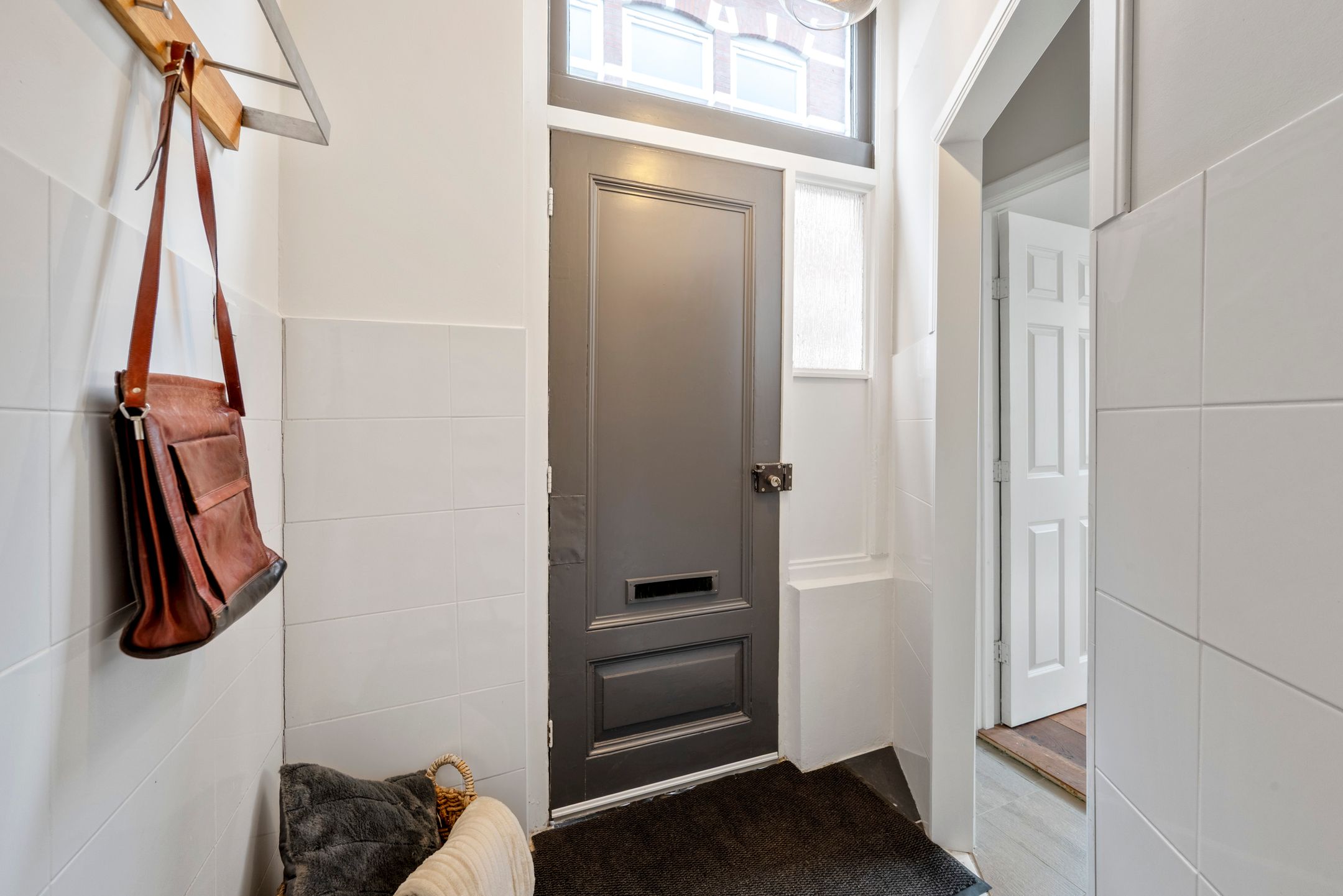 Photo 15 of Barendsestraat 2