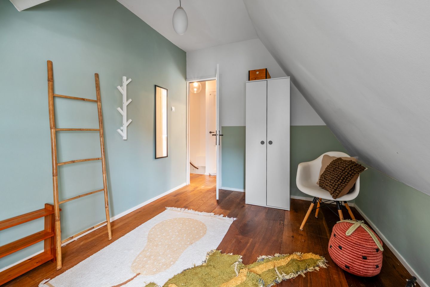 Photo 50 of Barendsestraat 2