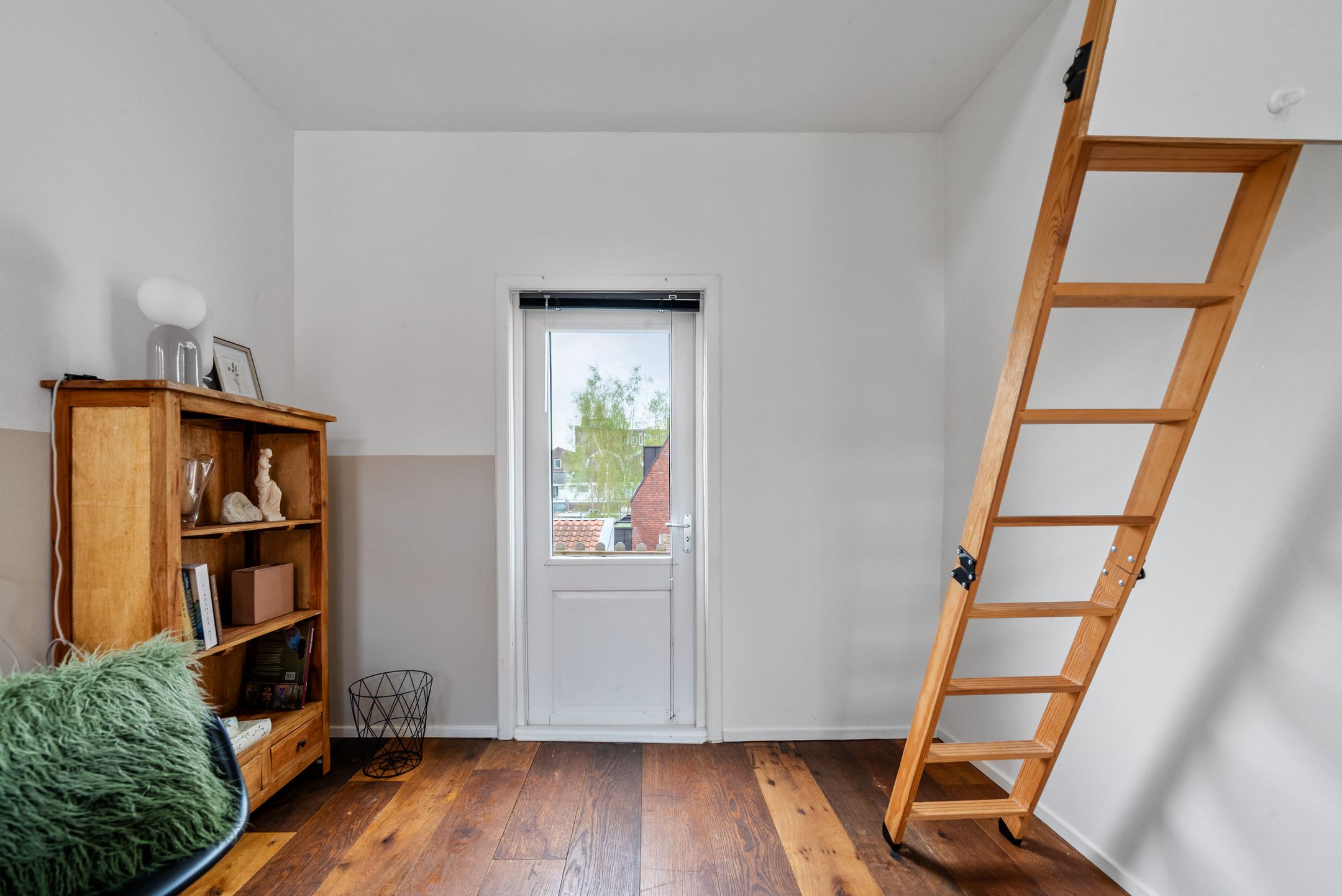 Photo 51 of Barendsestraat 2