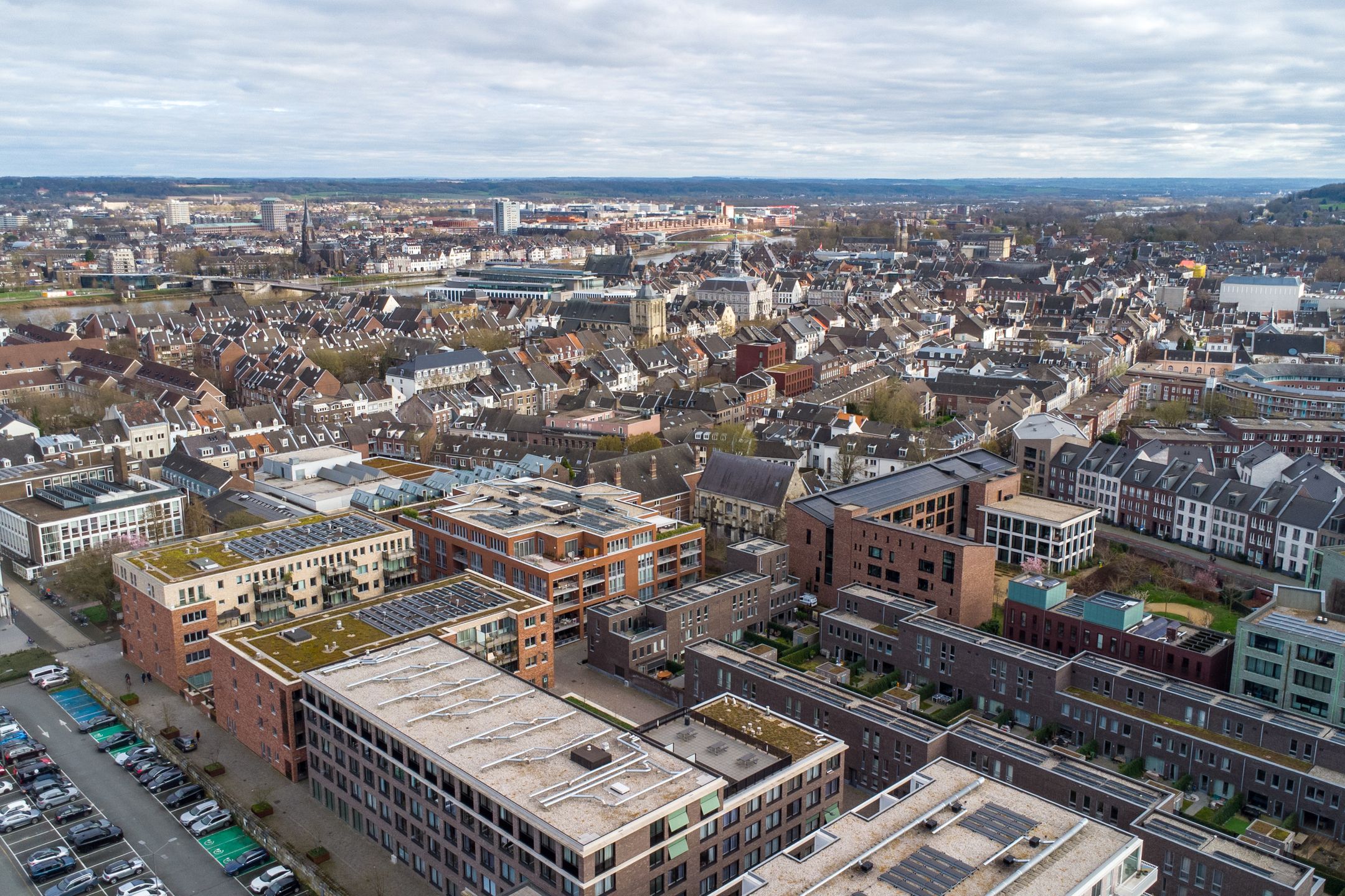 Photo 24 of De Cassij 1-D08