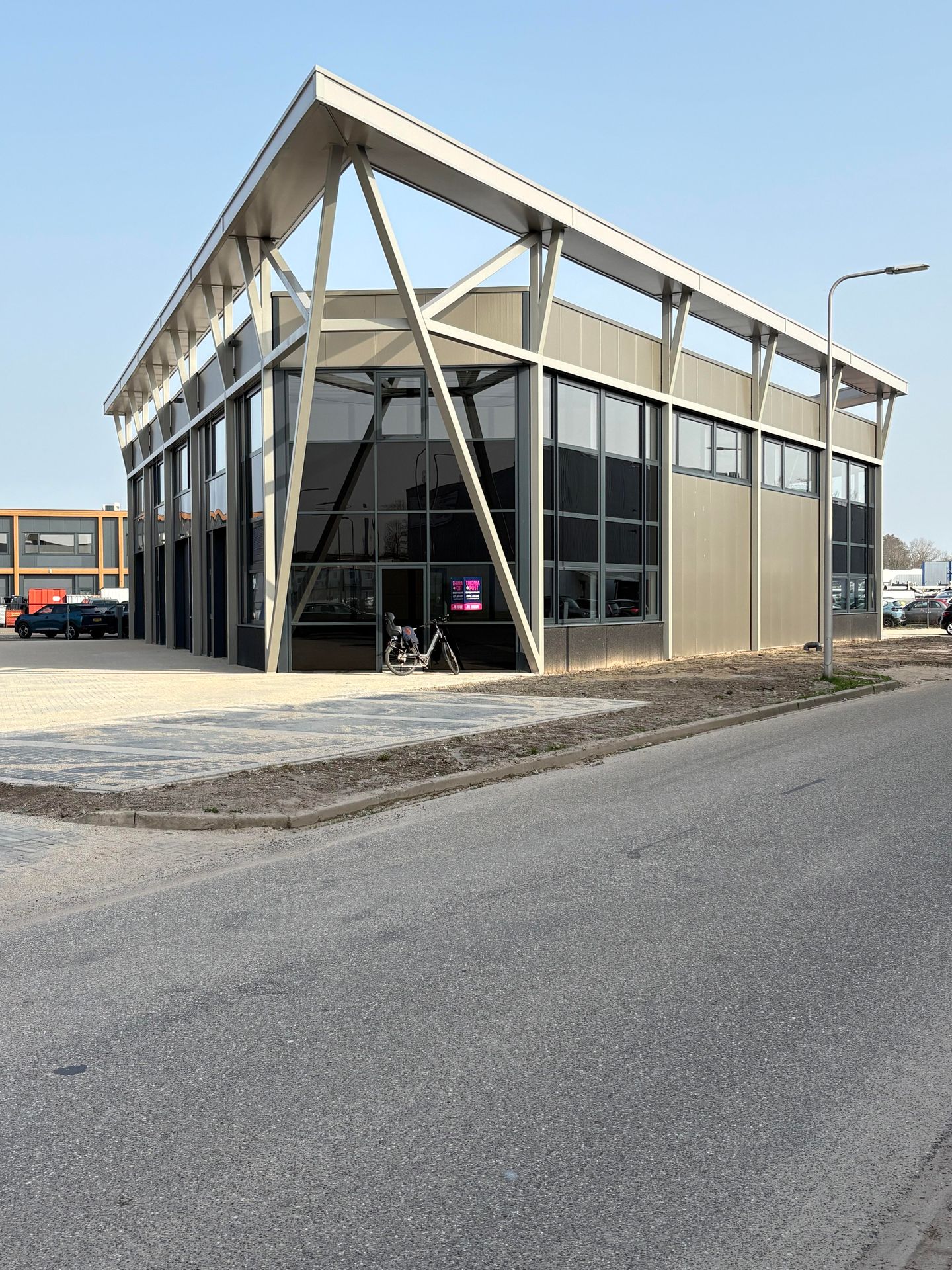 Bekijk foto 2 van Dortmundstraat 2