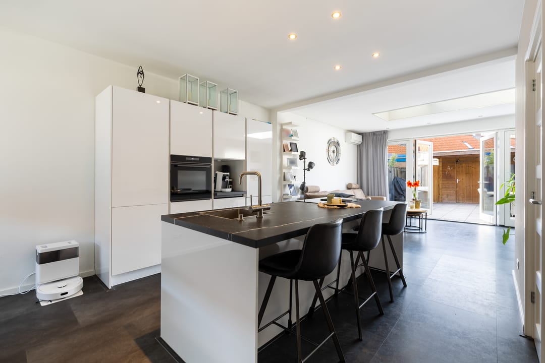 Foto 8 van Röntgenstraat 15