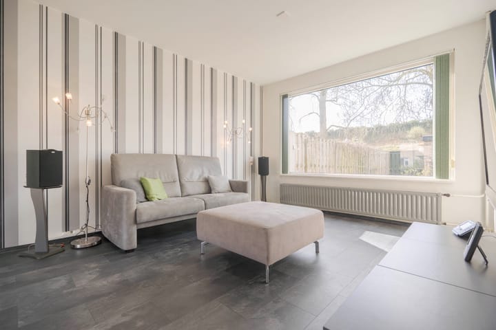 Photo 2 of Leerdamstraat 4