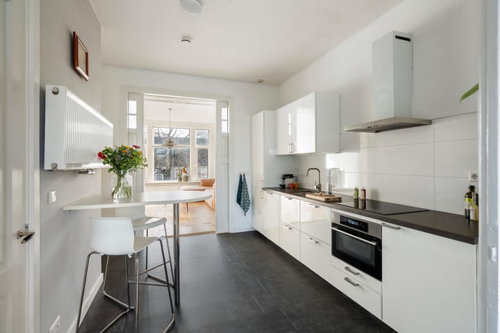 Photo 2 of Henegouwerlaan 24-A02