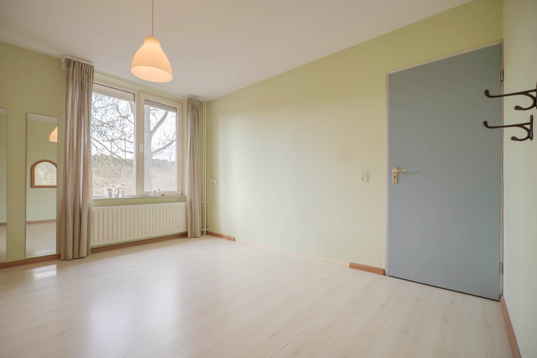 Photo 28 of Leerdamstraat 4